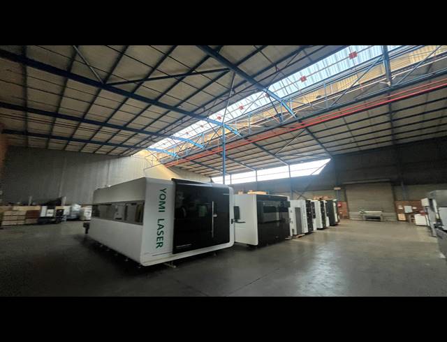 2,169M² WAREHOUSE TO LET IN SPARTAN